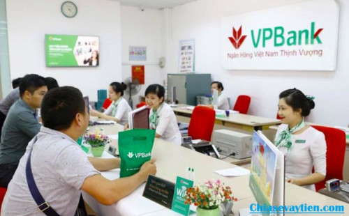 Lãi suất tiền gửi tiết kiệm VPBank cao nhất 5,9%/năm trong thang 10/2025